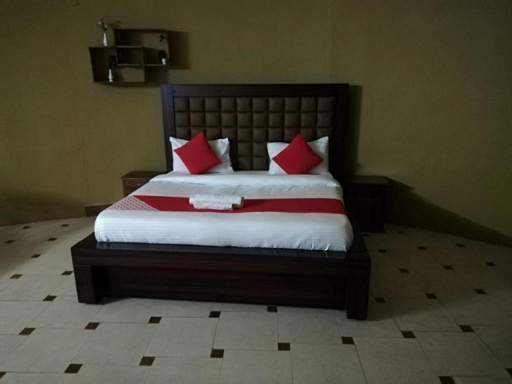 Kajipuria Resort Gajraula Екстер'єр фото
