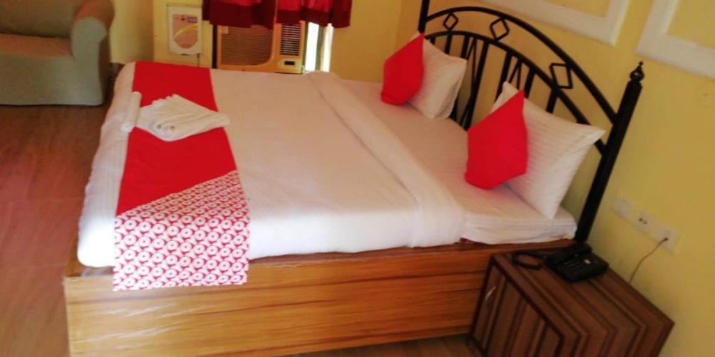 Kajipuria Resort Gajraula Екстер'єр фото